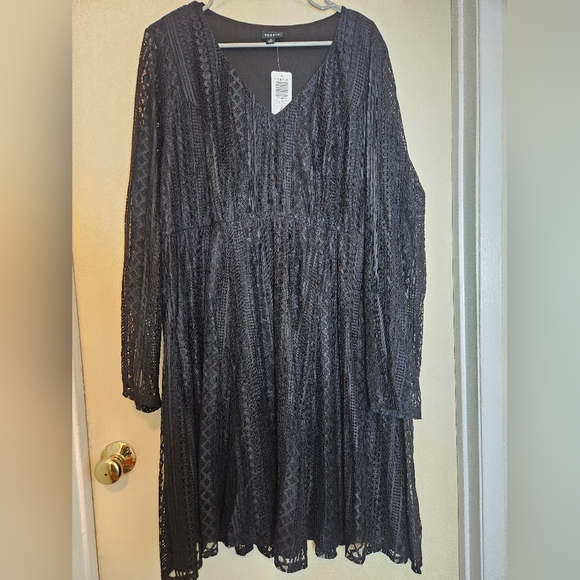 NWT Black Torrid Geolace dress - Picture 6 of 6